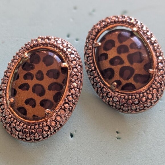 Vintage Leopard Print Earrings - Oval Rhinestone Studs - Bold Animal Print Jewel - Picture 1 of 4